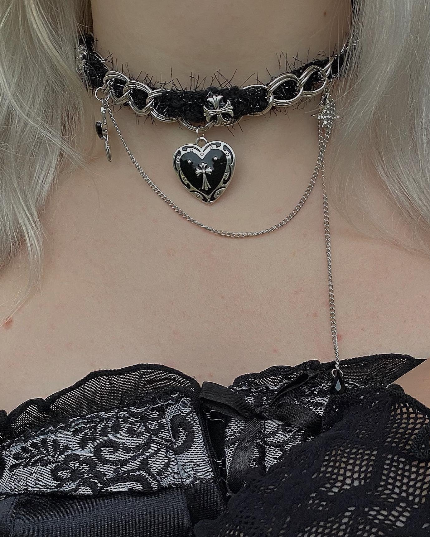 Gothic Lace Chain Choker with Black Heart & Dagger Charms